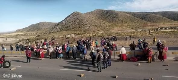 Semana decisiva para el gobierno entre bloqueos, demandas sociales y la presi贸n pol铆tica contra el Gobierno Semana decisiva para el gobierno entre bloqueos, demandas sociales y la presi贸n pol铆tica contra el Gobierno
